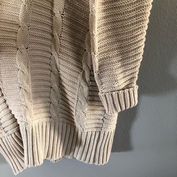 Women’s Cozy Cream Cardigan - Picture 2 of 6